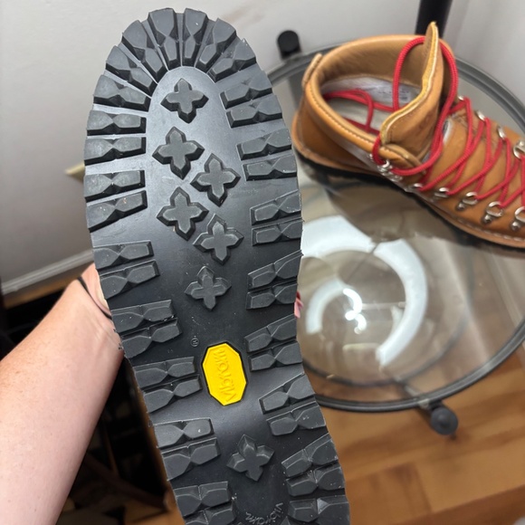 Danner Women’s Mountain Light Cascade 6 - Picture 8 of 9